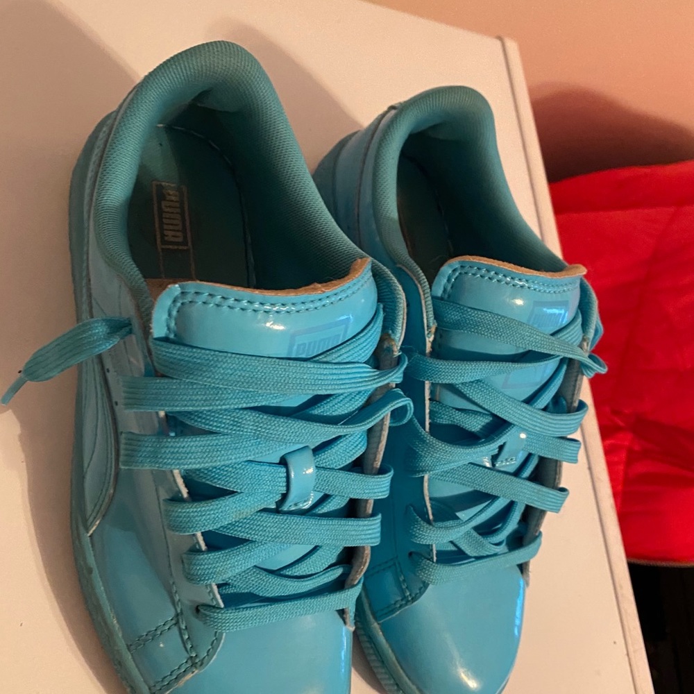 Turquoise Puma - Picture 3 of 4